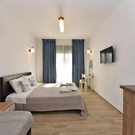 Azur By Paralia Living 3*