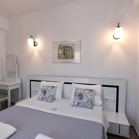 מלון דירות Azur By Paralia Living 3*