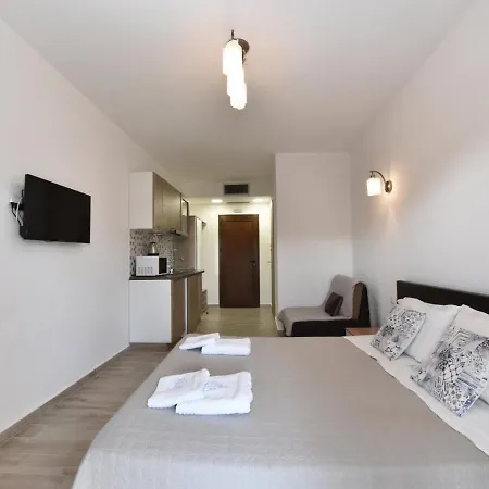 Azur By Paralia Living 3* ניקיטי