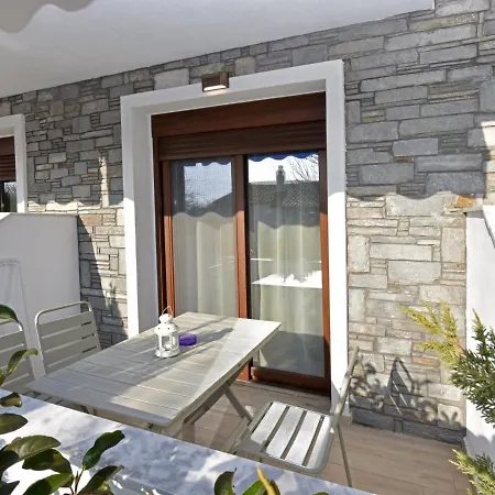 アパートホテル Azur By Paralia Living 3*