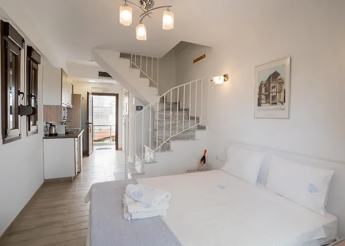 Azur By Paralia Living Aparthotel 3*