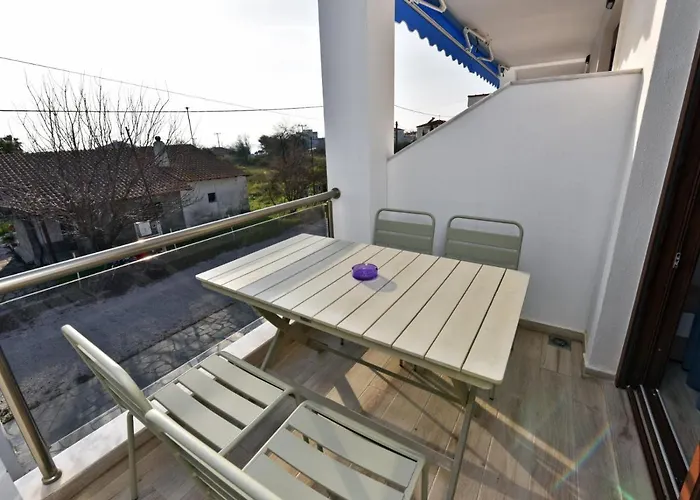 Aparthotel Azur By Paralia Living