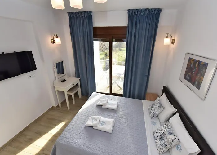 Aparthotel Azur By Paralia Living