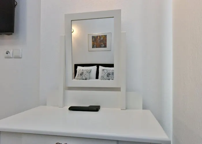 Azur By Paralia Living 3*