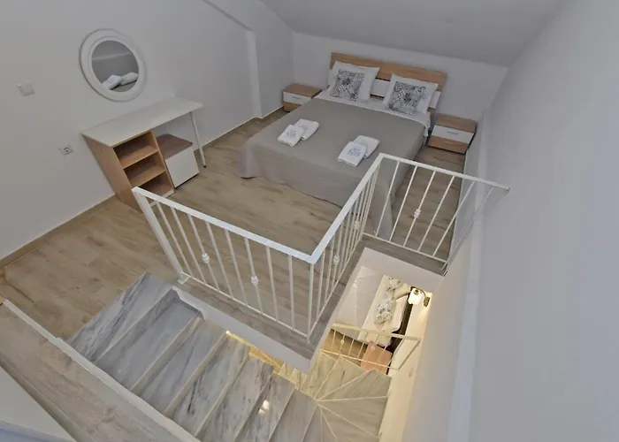Aparthotel Azur By Paralia Living 3*