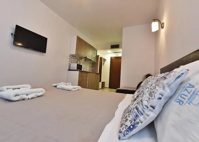 Aparthotel Azur By Paralia Living 3*