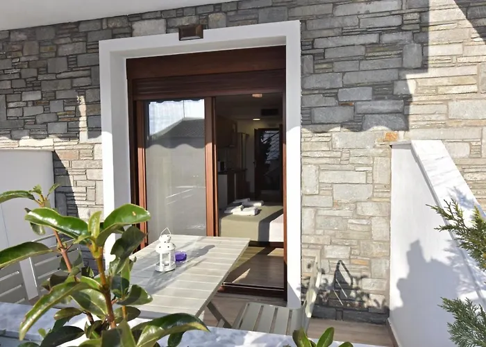 Azur By Paralia Living 3*
