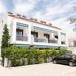 Azur By Paralia Living 公寓式酒店 尼基季