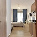 Azur By Paralia Living 公寓式酒店 3*